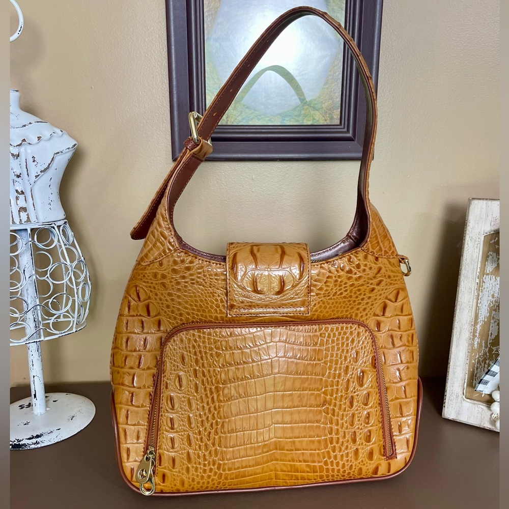 🚨SALE! Concealed Carrie Crocodile Print Leather Purse (NO CALLOUTS) - Picture 4 of 16